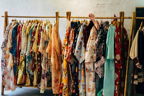 How can eco-labeling influence consumer choices in the fashion industry?